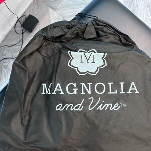 Magnolia and Vine bundle